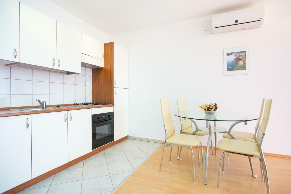 Adria Punat Apartments Ngoại thất bức ảnh