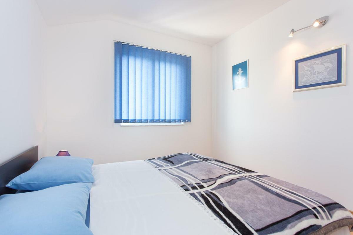 Adria Punat Apartments Ngoại thất bức ảnh