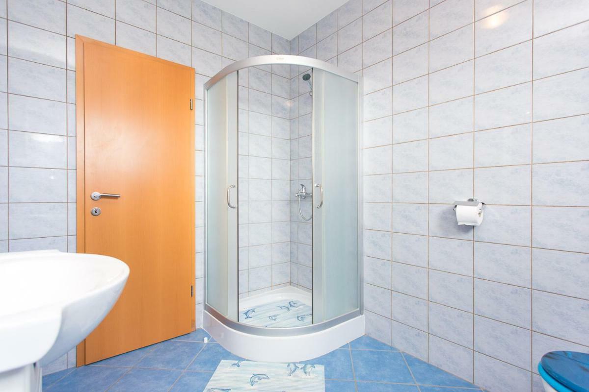 Adria Punat Apartments Ngoại thất bức ảnh