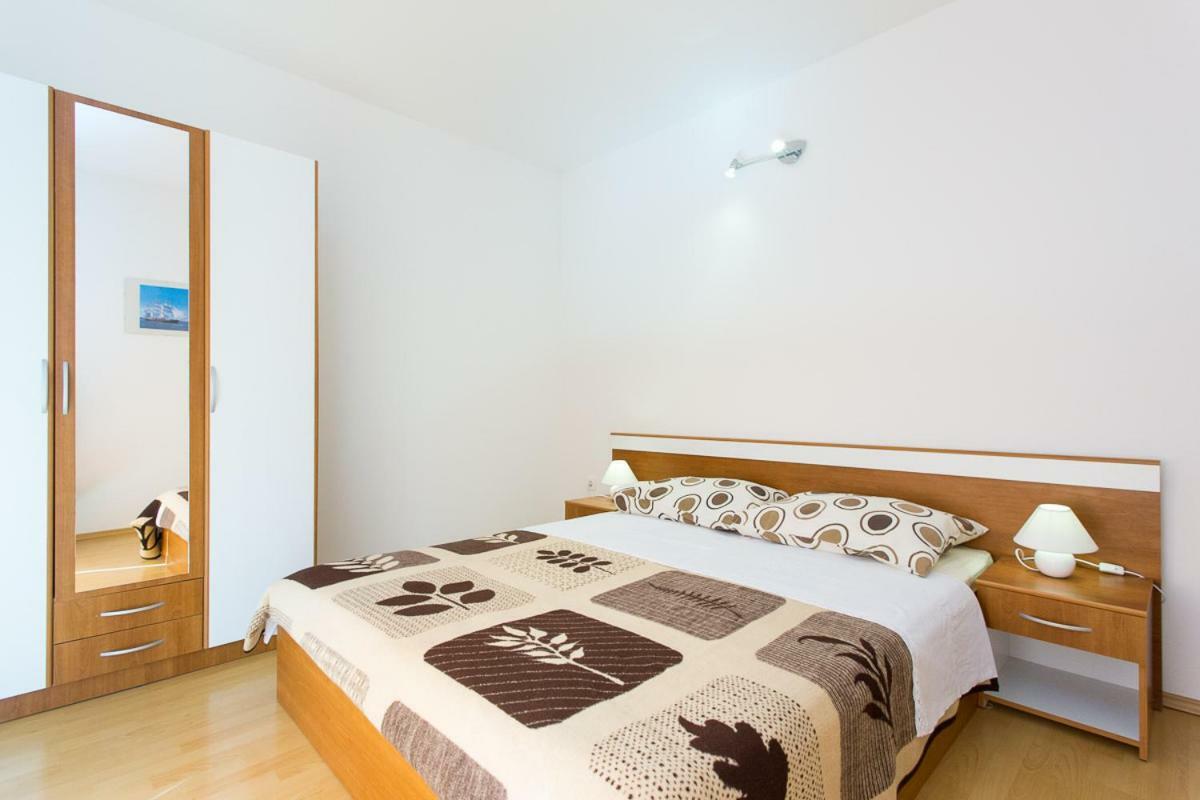 Adria Punat Apartments Ngoại thất bức ảnh