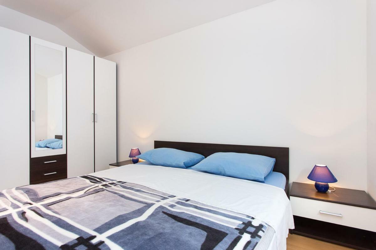 Adria Punat Apartments Ngoại thất bức ảnh