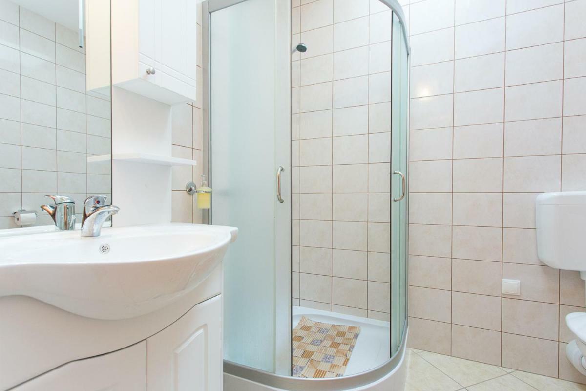 Adria Punat Apartments Ngoại thất bức ảnh