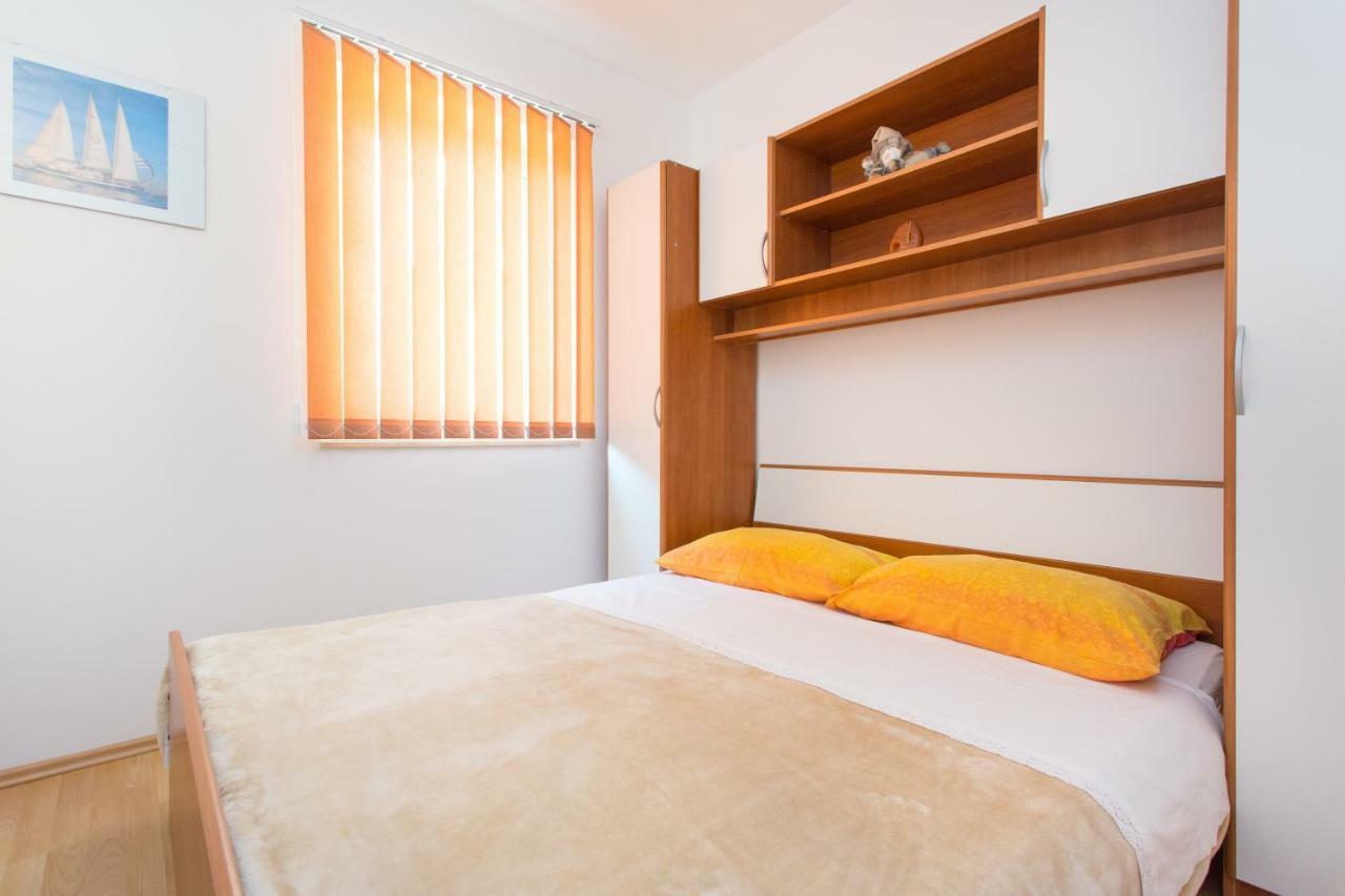 Adria Punat Apartments Ngoại thất bức ảnh